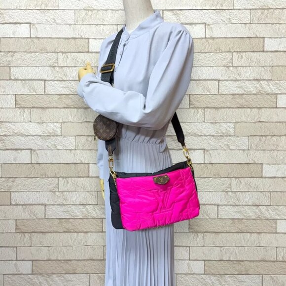 LOUIS VUITTON Shoulder Bag M58980 LV pillow Maximulty Pochette Accessories used - Picture 2 of 7